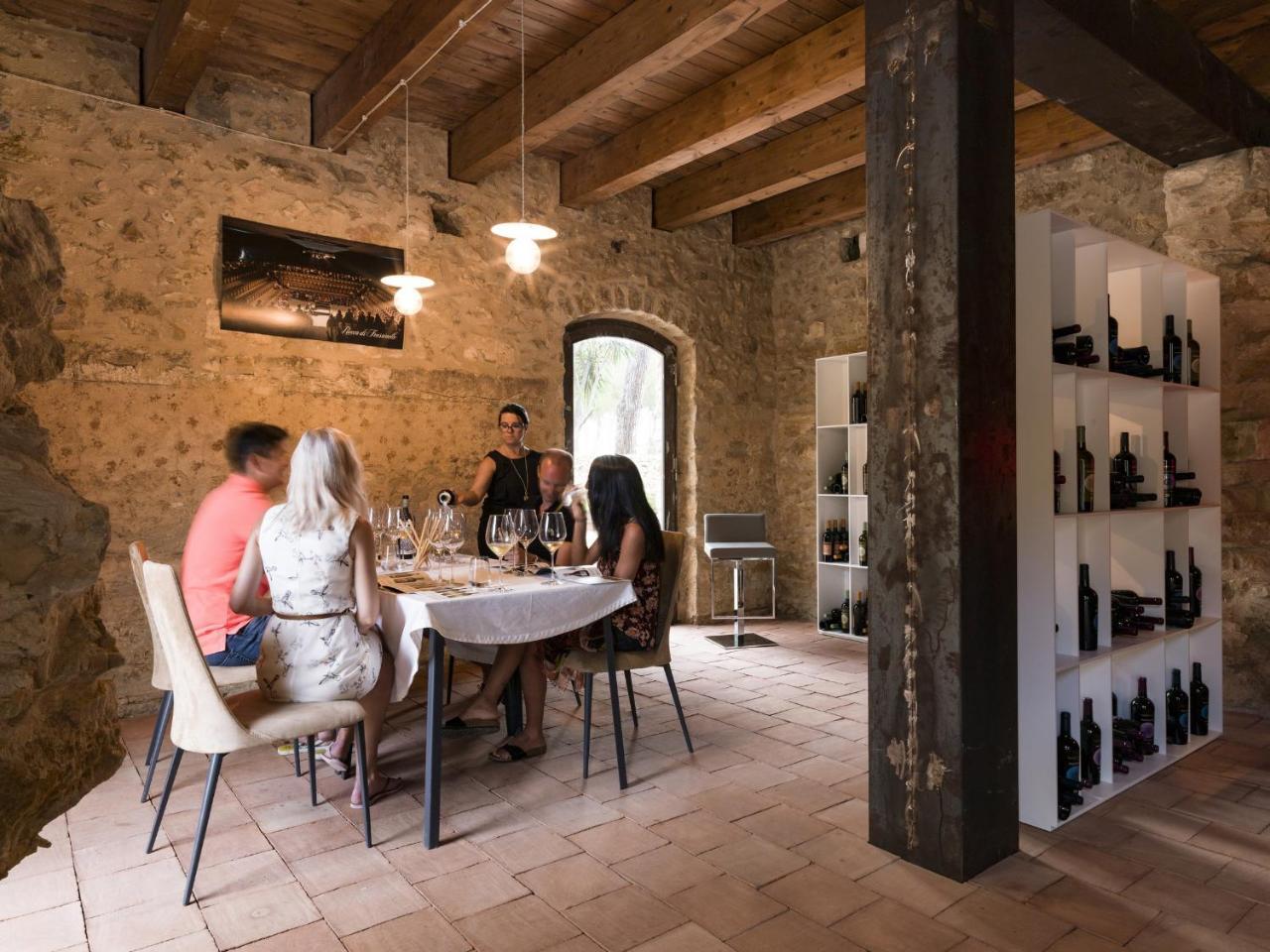 Wine Relais Feudi Del Pisciotto Villa Niscemi Buitenkant foto